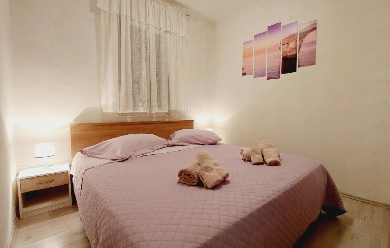 Apartments Pletikosa Brodarica  Extérieur photo