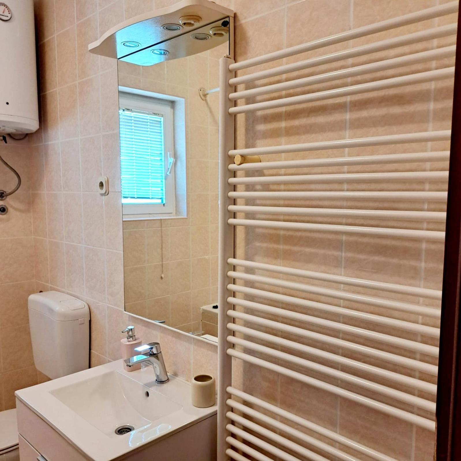 Apartments Pletikosa Brodarica  Extérieur photo
