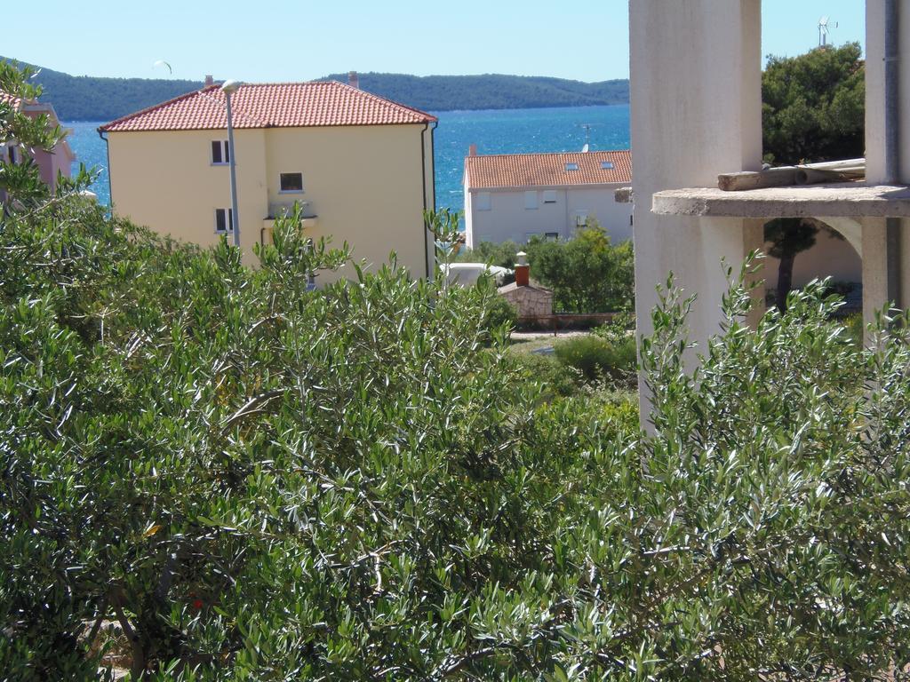 Apartments Pletikosa Brodarica  Chambre photo